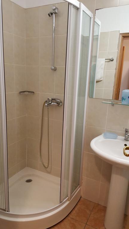 Floarea Soarelui Hotell Cheia  Exteriör bild
